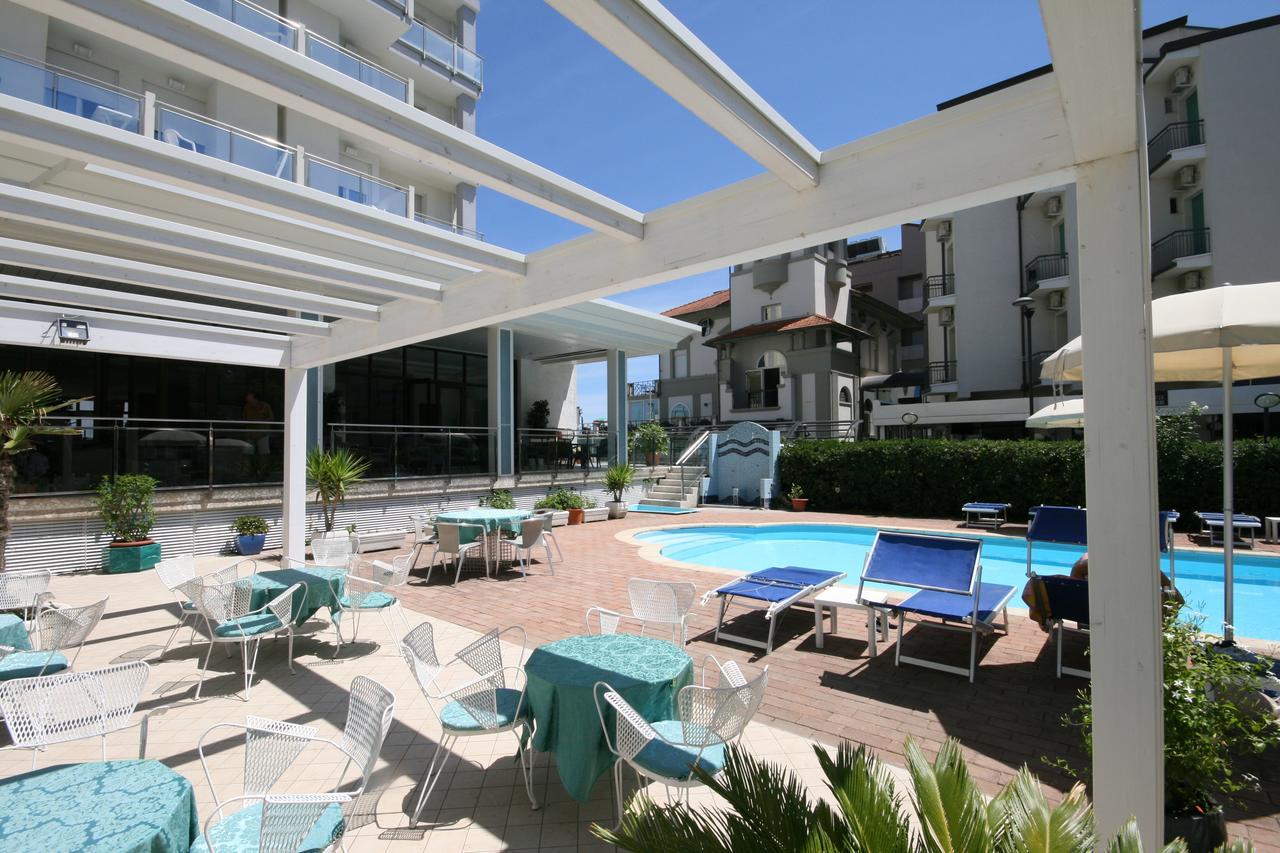 קאטוליקה Hotel Excelsior מראה חיצוני תמונה