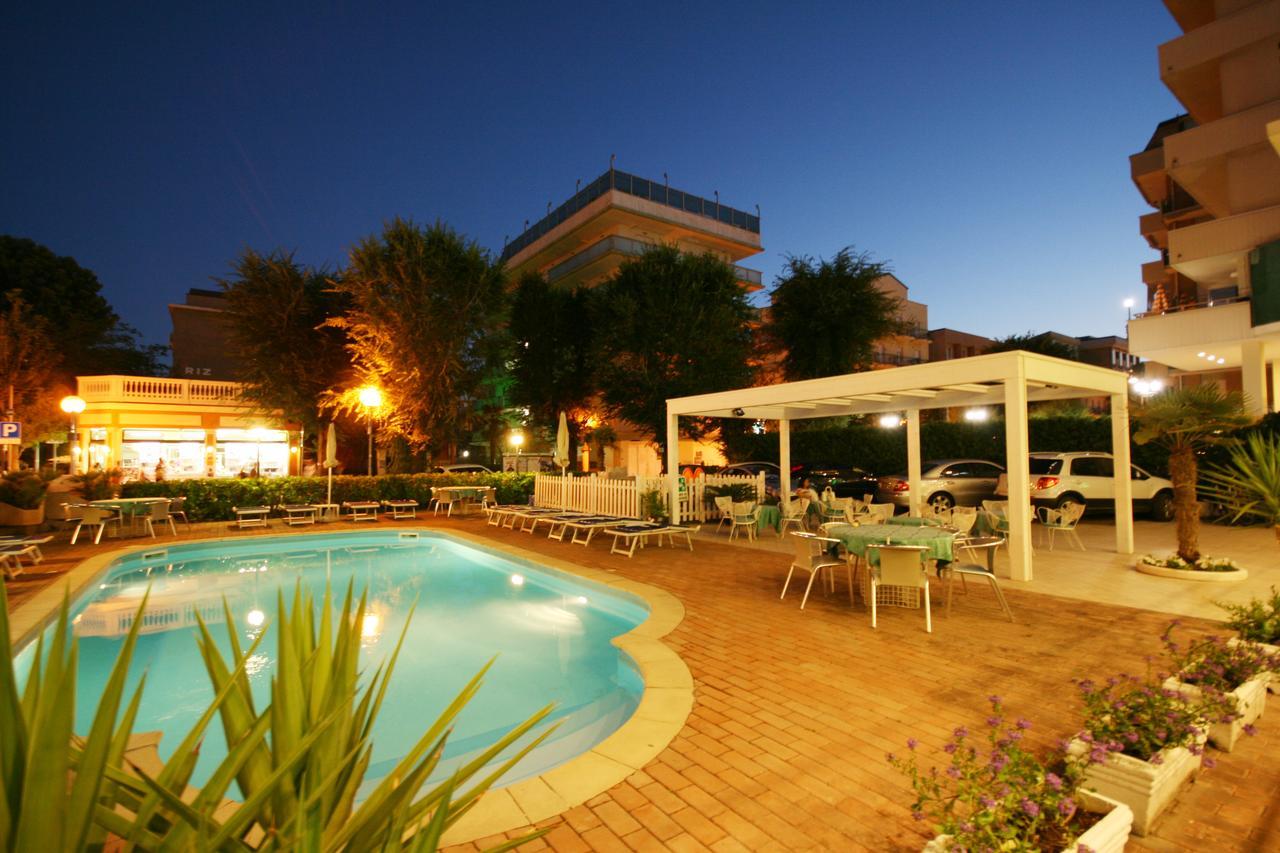 קאטוליקה Hotel Excelsior מראה חיצוני תמונה