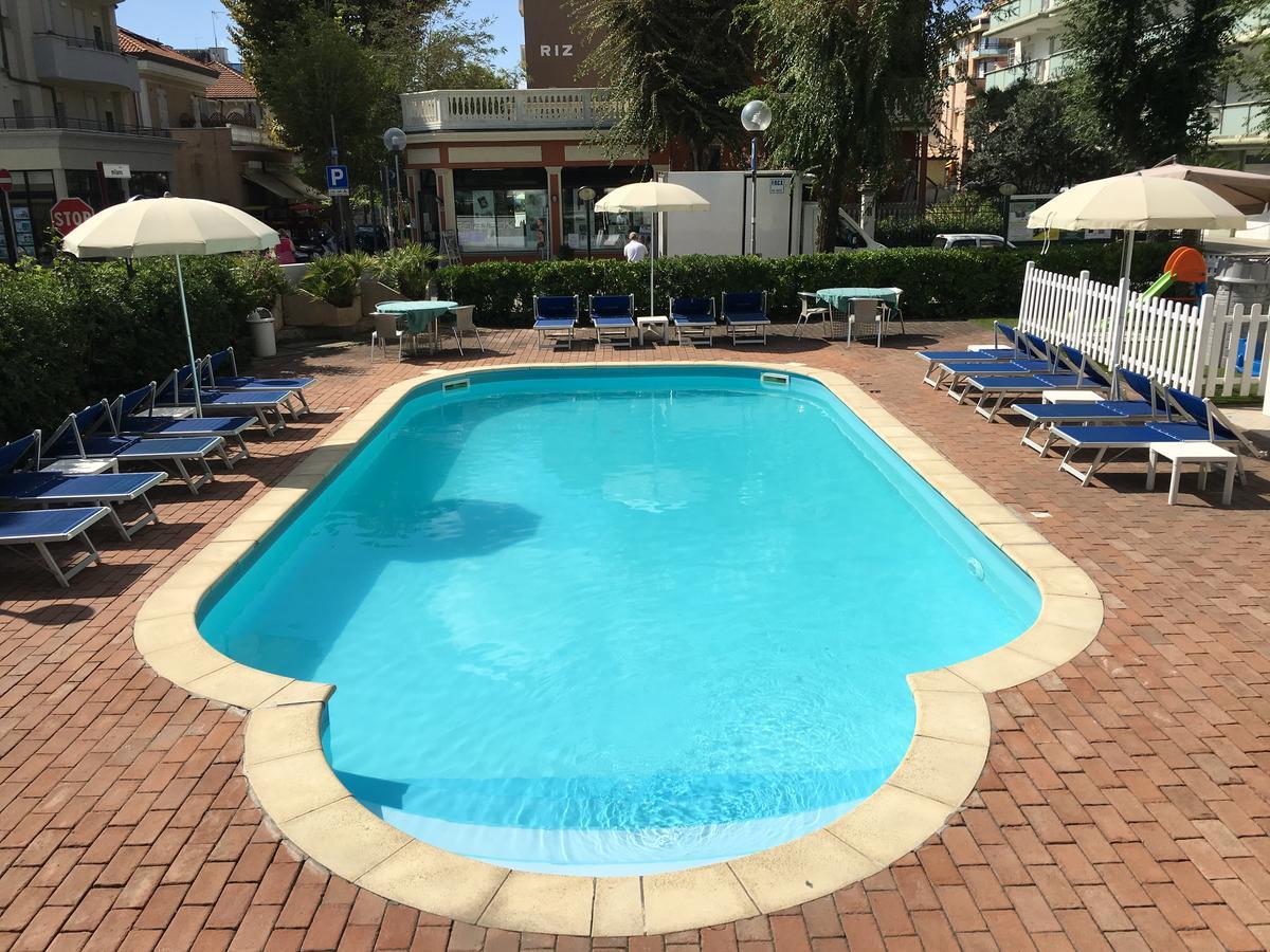 קאטוליקה Hotel Excelsior מראה חיצוני תמונה